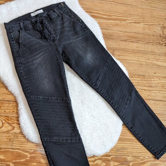 GAP Lace Fly Side Zip Skinny Jeans in Faded Black - Picture 4 of 13